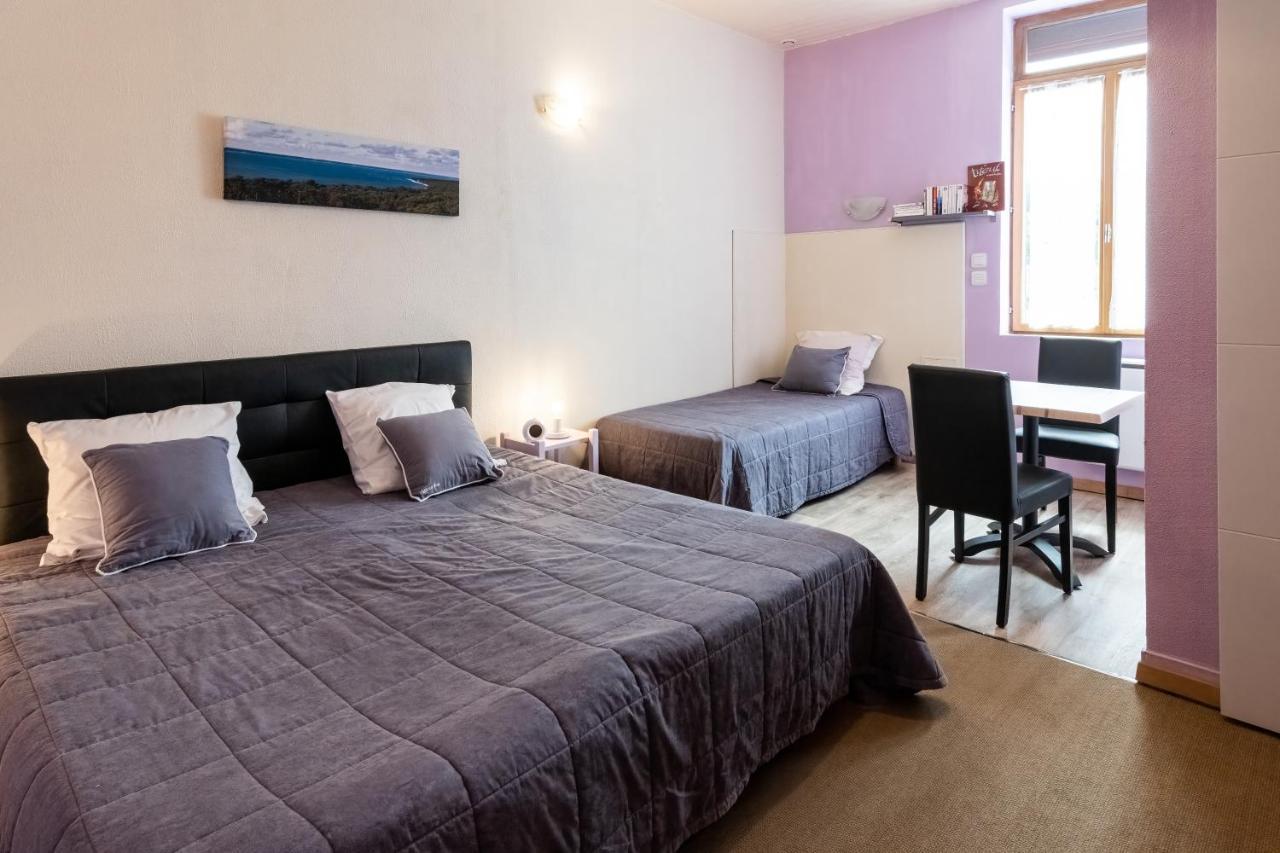 Hotel De La Gare Latresne 외부 사진